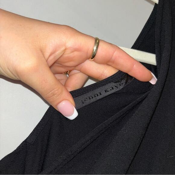 Jenni Kayne Sleeveless Cutout Back V-Neck Dress - Picture 4 of 6